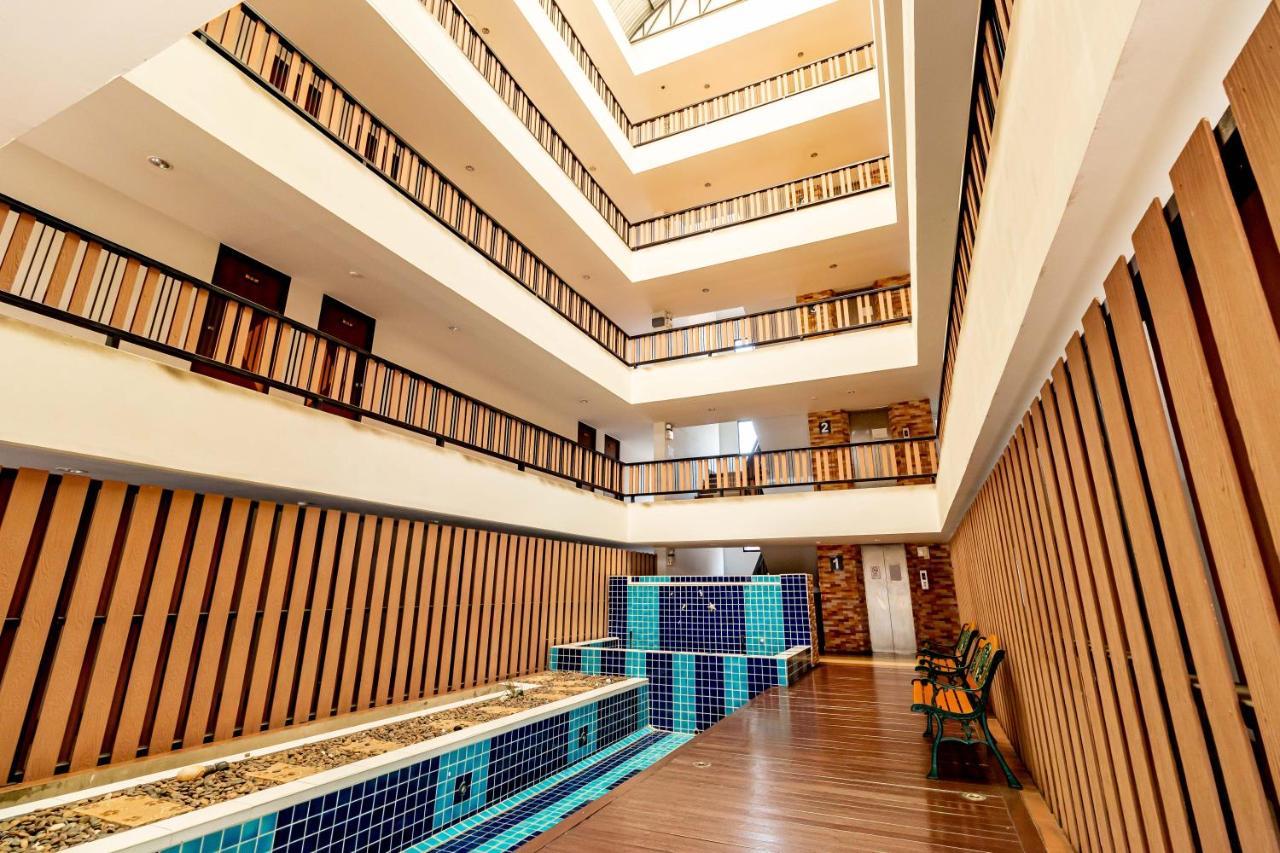 Grannylla Charoenkrung Banguecoque Exterior foto