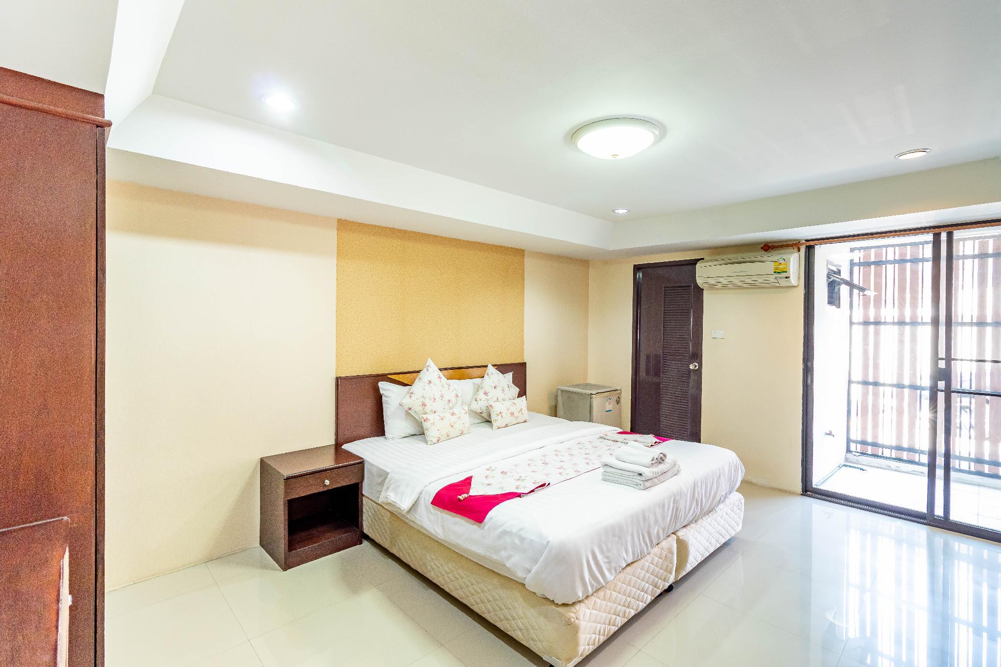 Grannylla Charoenkrung Banguecoque Exterior foto