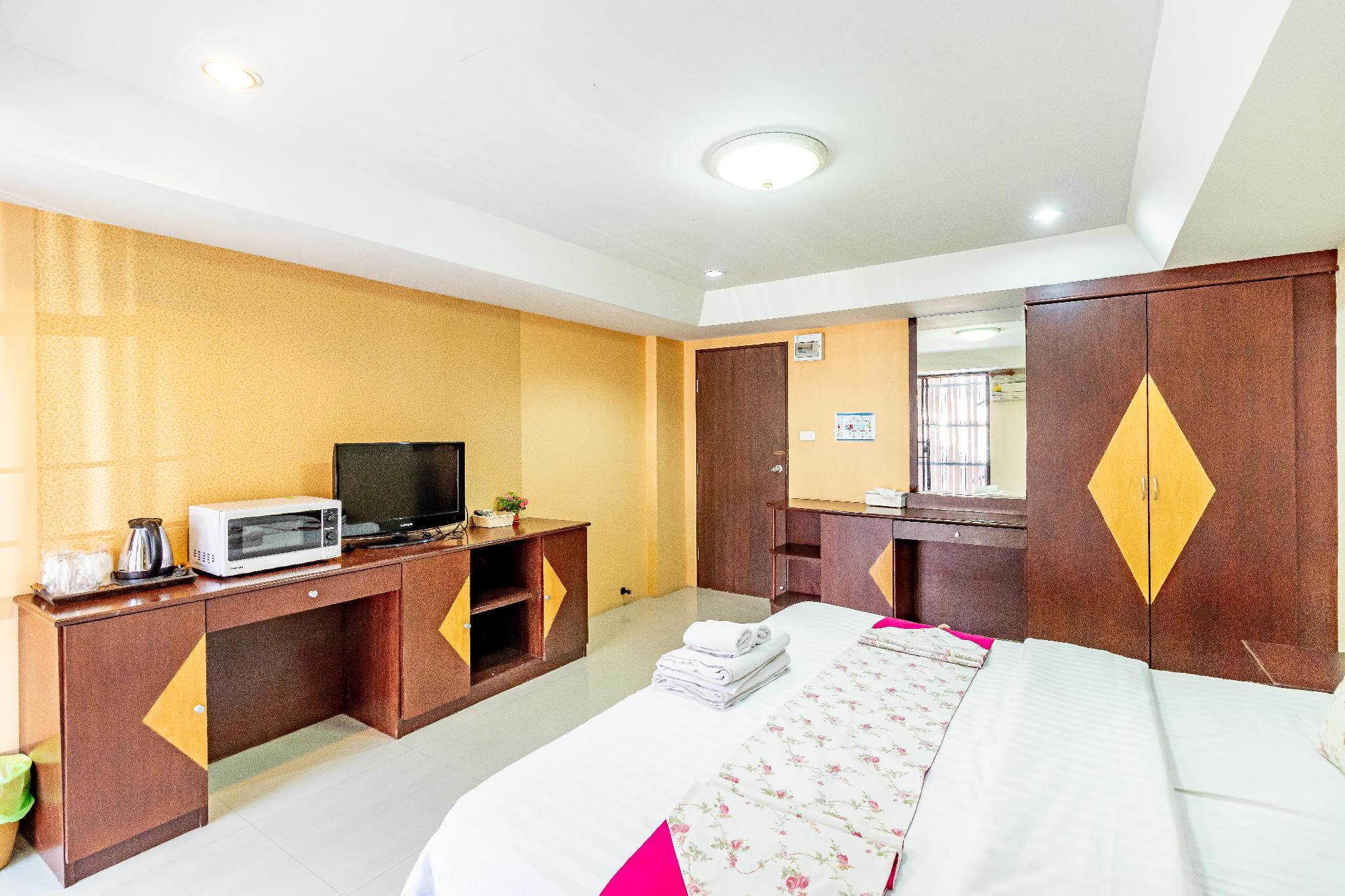 Grannylla Charoenkrung Banguecoque Exterior foto