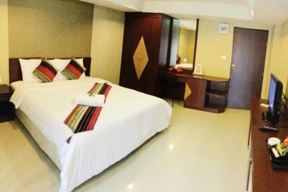 Grannylla Charoenkrung Banguecoque Exterior foto