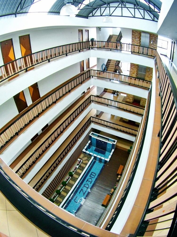 Grannylla Charoenkrung Banguecoque Exterior foto
